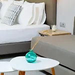 Aquamarine Luxury Hotel *