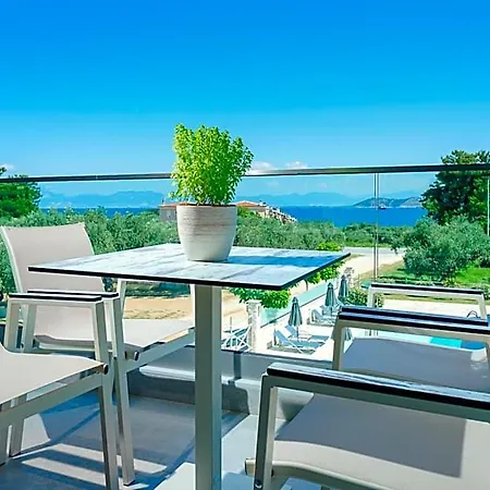 Aquamarine Luxury Hotel