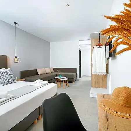 Aquamarine Luxury Hotel *